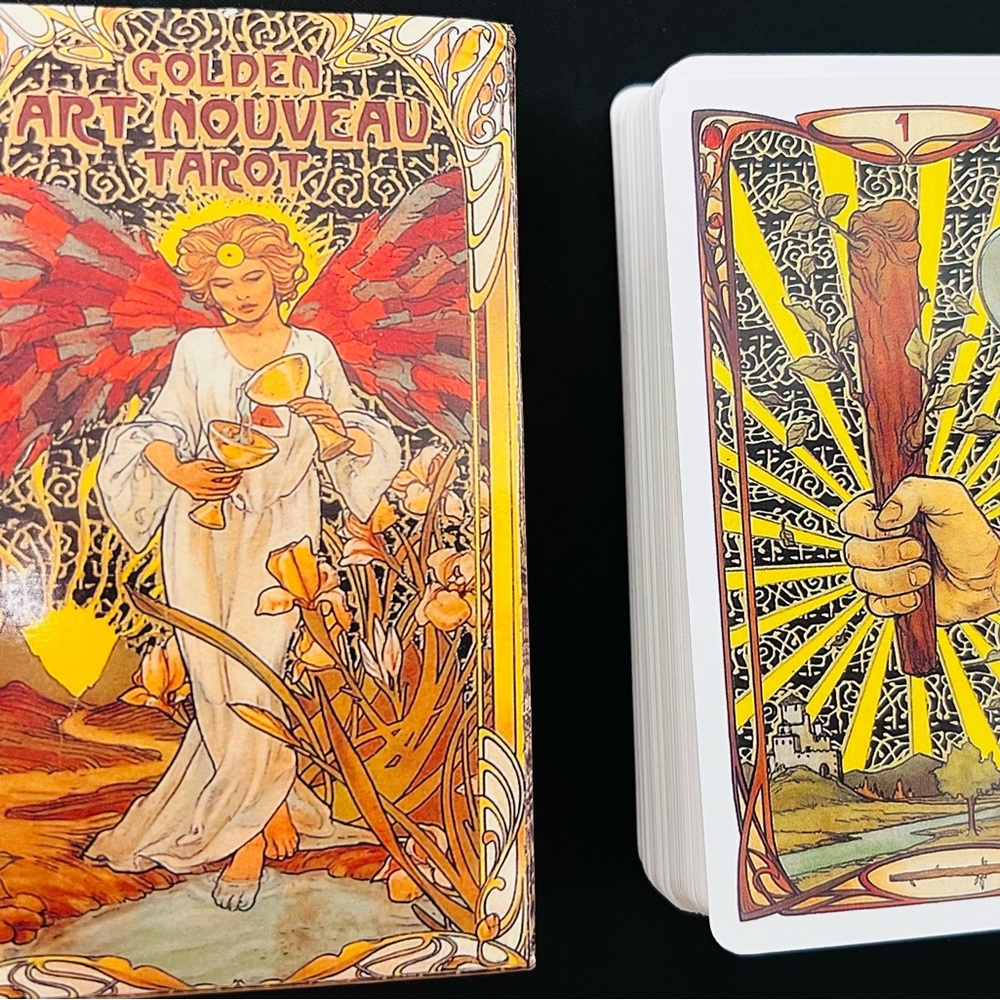 The Modern Witch Tarot Deck